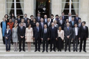 hpoto-gouvernement-ayrault-1-REUTERS-930620_scalewidth_961