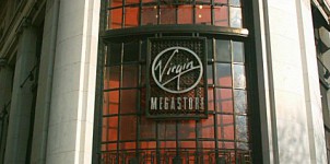 Virgin_Megastore_Paris_-_La_Facade_02-03-06