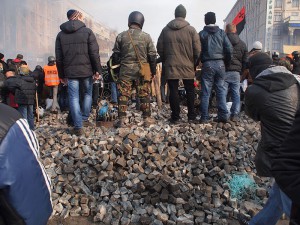 Euromaidan_in_Kiev_2014-02-19_12-03