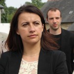 Cécile Duflot en visite dans les rues de Parcé (35) avec Matthieu Theurier, candidat EELV sur la 8ème circonscription d'Ille et Vilaine