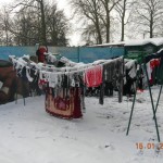 Photo JF Bonhomme. Janvier 2013, l'hiver est rude pour les familles installée au parc Engrand, dans des caravanes.