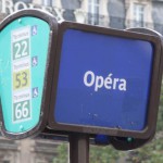 Arrêt de bus Opéra - photo "Upload Bot (Magnus Manske)" CC BY-SA 2.0